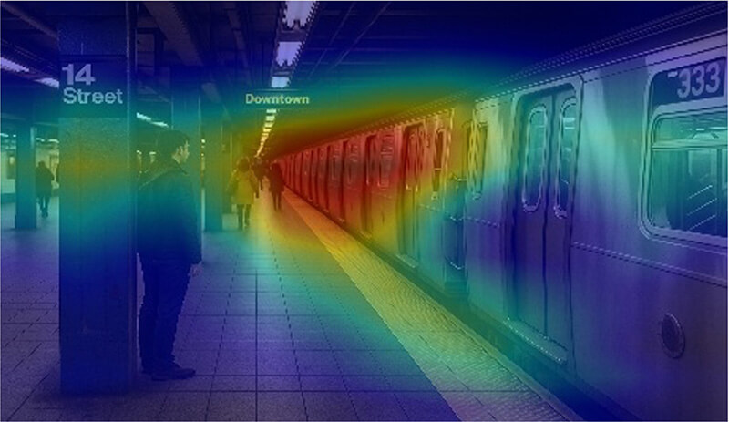 地下鉄のホームの静止画